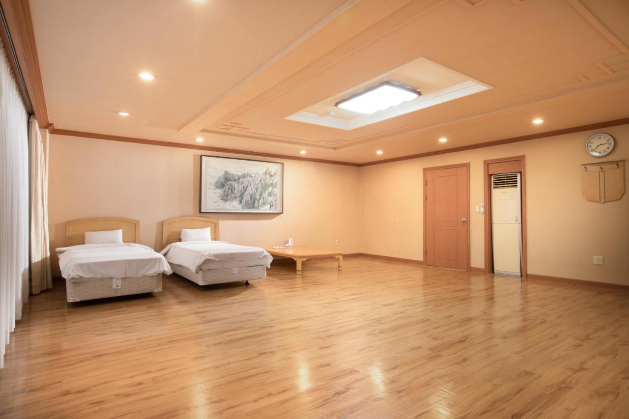 Jeju Hawaii Hotel Exterior photo